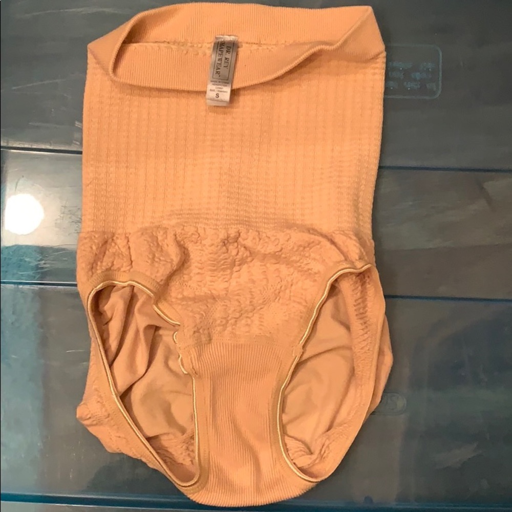 Dr. Rey shapewear